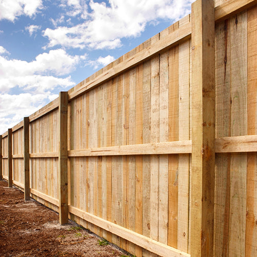1.8M FENCE PALINGS